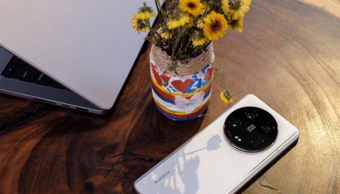 A Xiaomi 13 Ultra on a table. — Unsplash