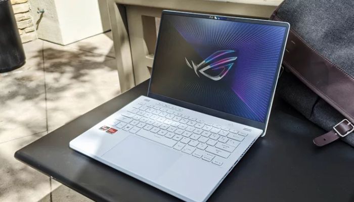 A  Zephyrus G14 was placed on a table.— Asus ROG