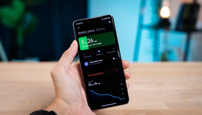 An undated image displays a mobile screen showing battery information. — Unsplash