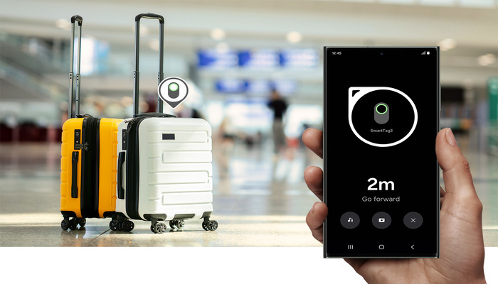 An undated image of a person tracking Galaxy SmartTag2, attached to the luggage. — Samsung