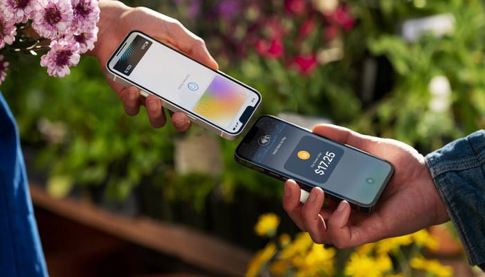 A representational image of Tap to Pay on iPhone. — Apple