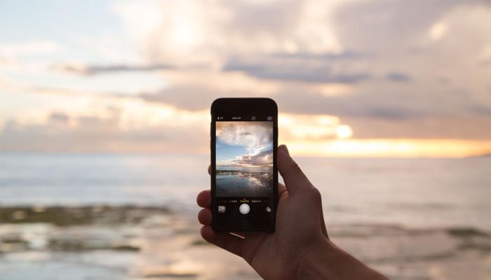 An undated image showing camera app on an iPhone. — StockSnap.io