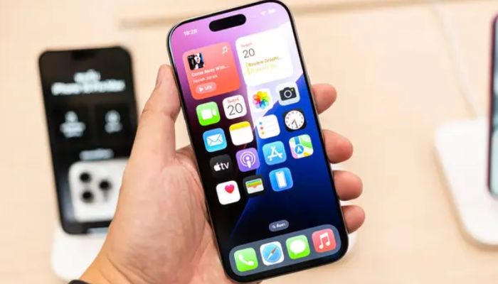 An undated image of an iPhone homescreen. — Depositphotos