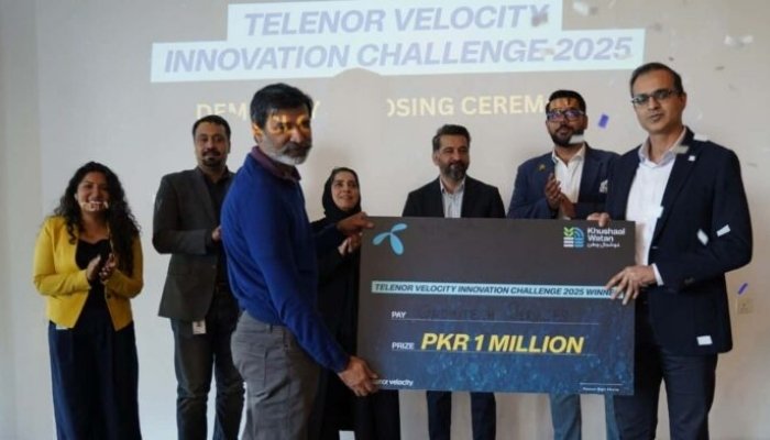 An undated image of GrowthTech services receiving winning prize of Rs1 million at Telenor Velocity Innovation Challenge 2025. — APP