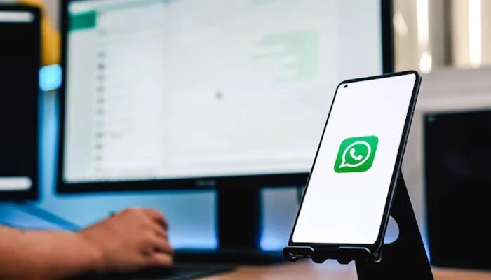 An undated image of WhatsApp. — Freepik