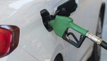 Pakistan faces fuel supply crisis as oil companies accused of hoarding petrol