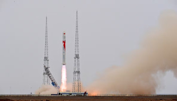 China’s Zhuque-2 methane rocket lifts off from Jiuquan
