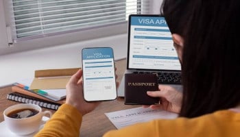 Oman opens work visas for 11 professional categories from Pakistan