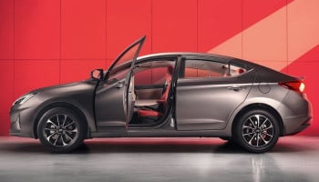 Hyundai reintroduces Elantra 2.0 Limited Edition in Pakistan Hyundai reintroduces Elantra 2.0 Limited Edition in Pakistan