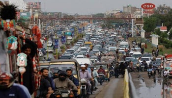 University road in Karachi closed for 51 days due to waterline repairs