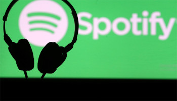 Spotify’s new update brings smarter shuffle, audiobook recaps