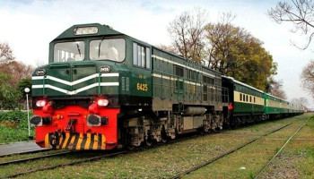 Pakistan Railways launches greenery campaign along railway tracks