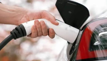 How long does an EV charger lasts? All you need to know