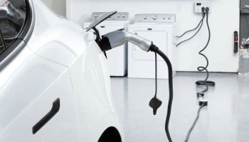 Splitvolt Level 2 EV Charger vs WenStorm Level 2 EV Charger: Which portable EV charger is the better buy in 2026?