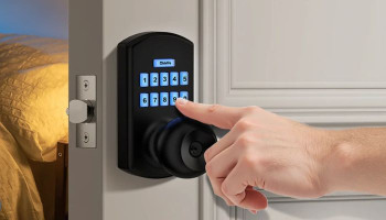 Veise KS01C vs HIDALIFE Keyless Entry Door Lock: Keyless smart locks comparison