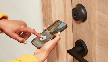 Amazon Basics Electronic Keypad Deadbolt vs Level Lock Pro Smart Deadbolt: Which smart lock is a better buy in 2026?